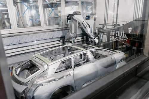 法拉第未來曬出工廠實拍圖 FF 91車架步入生產線，泥地打樁機見證制造進程